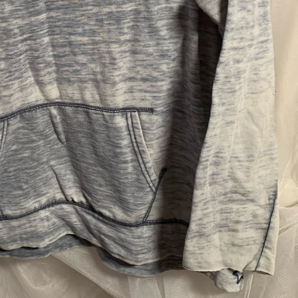 Off the shoulder pullover - Picture 4 of 4